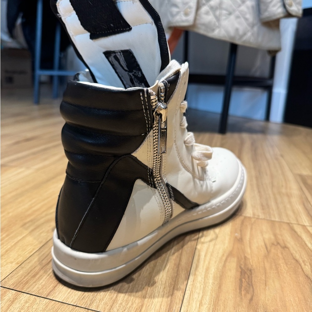 Rick Owens Black and White High-Top Sneakers - Picture 7 of 11